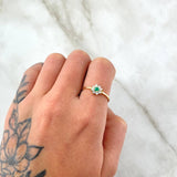 Driada Flower Ring 1.95gr / T6 3/4 / Emerald 9pts Diamonds 16pts Yellow Gold 18K (Jewel) ©