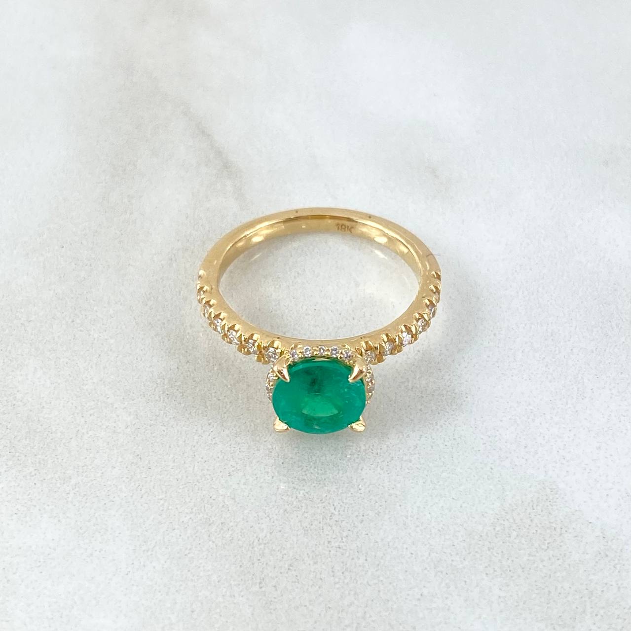 Ring Circle Four Claws 3.9gr / T6 1/2 / Emerald 1.42 Qts Diamonds 34pts Yellow Gold 18K (Jewel) ©