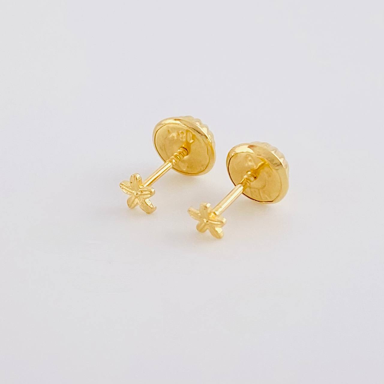 Stud Earrings Striped Flower 0.4g / in / 1.7mm Yellow Gold 18K