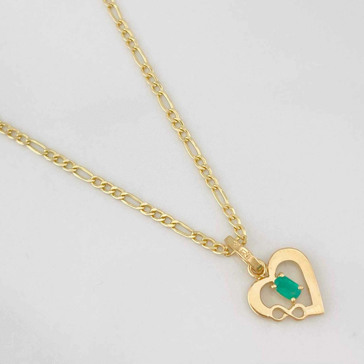 Set Figaro Chain + Emerald Heart Pendant 0.07 pts / 1.75g / 18 in Yellow Gold 18K