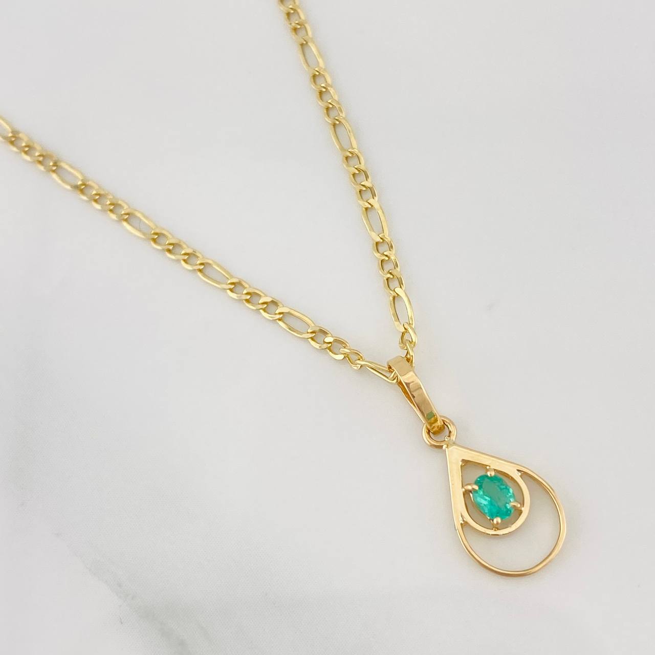 Set Figaro Chain + Emerald Drop Pendant 0.07 pts / 1.8g / 18 in Yellow Gold 18K