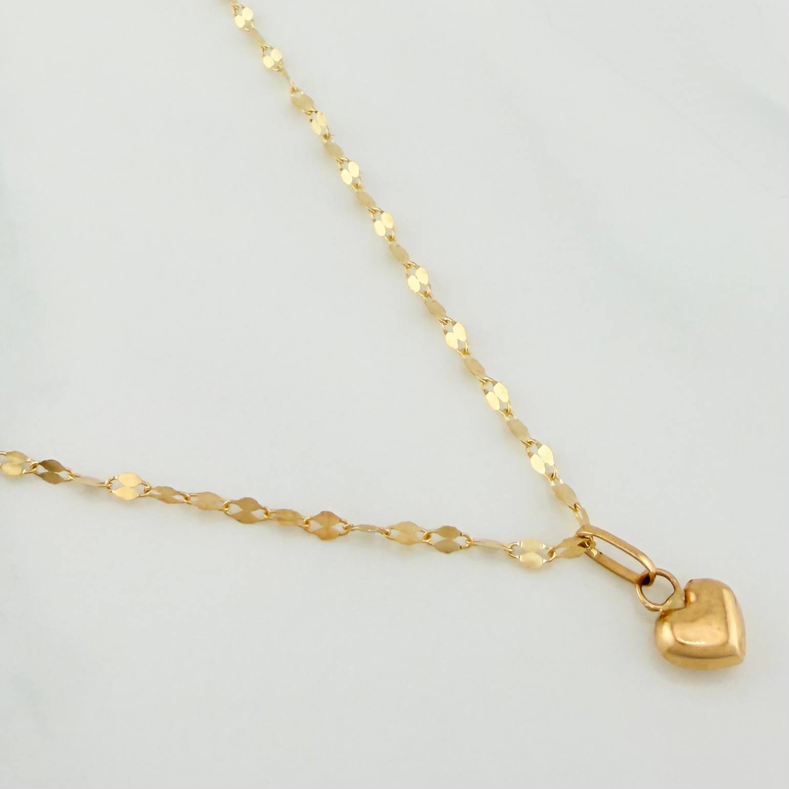 Set Mirror Flower Chain + Heart Pendant / 1.15gr / 17 3/4 in 18K Yellow Gold
