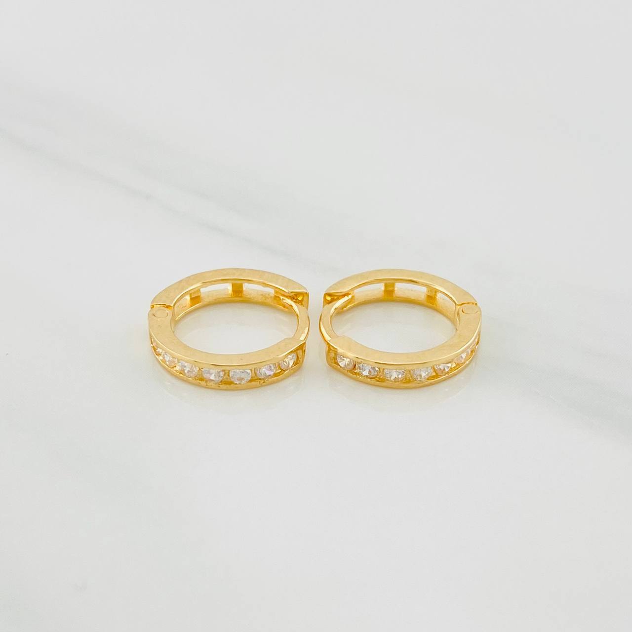 Candongas Carril 1.75g / 1/2 in Oro Amarillo 18K