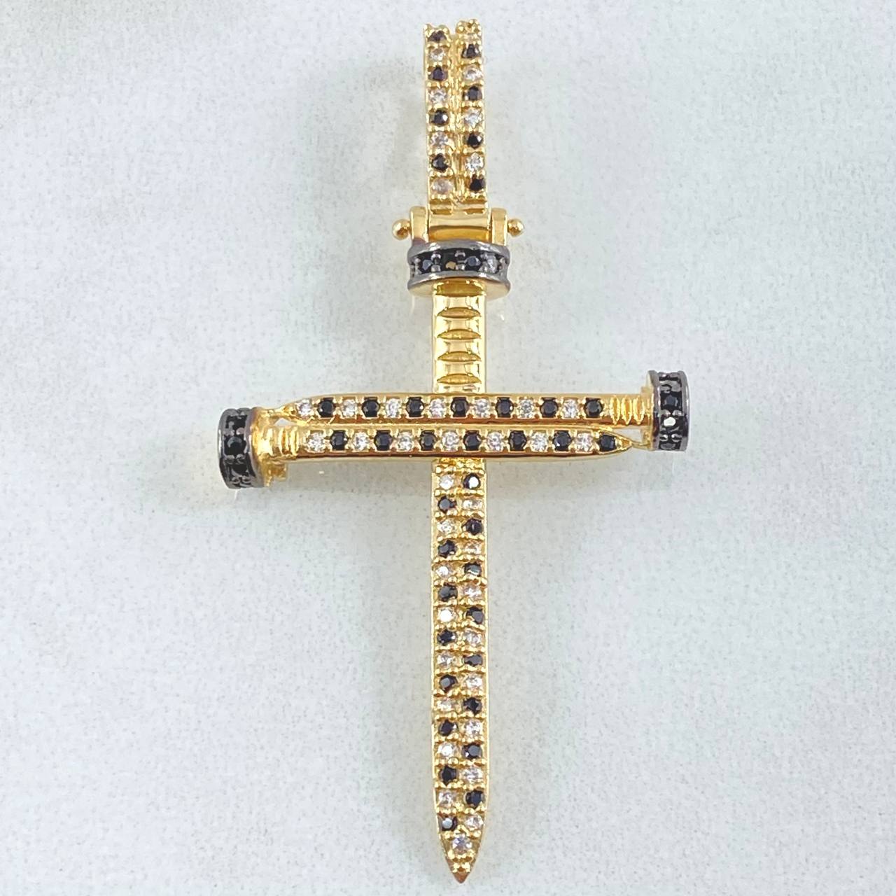 Pendant Nail Pendant 4.35gr / 4.7cm / 18K Gold ©