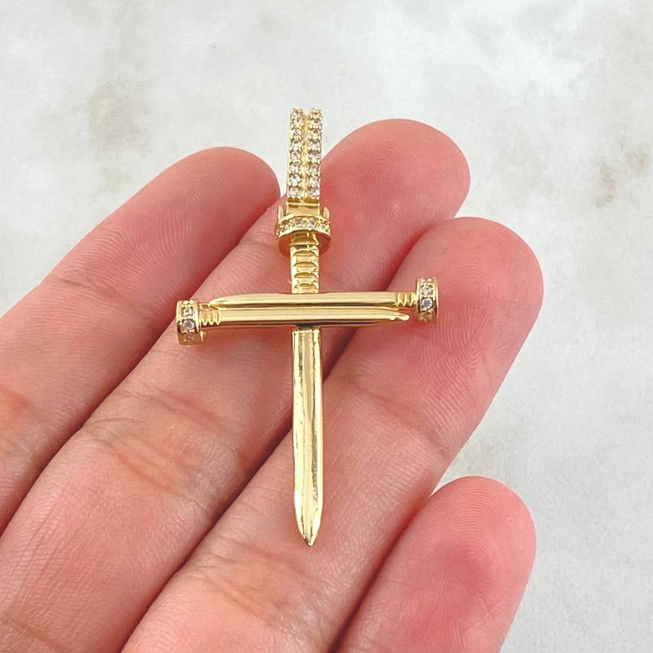 Dije Crúz Clavo 4.15gr / 4.6cm / Oro 18K ©