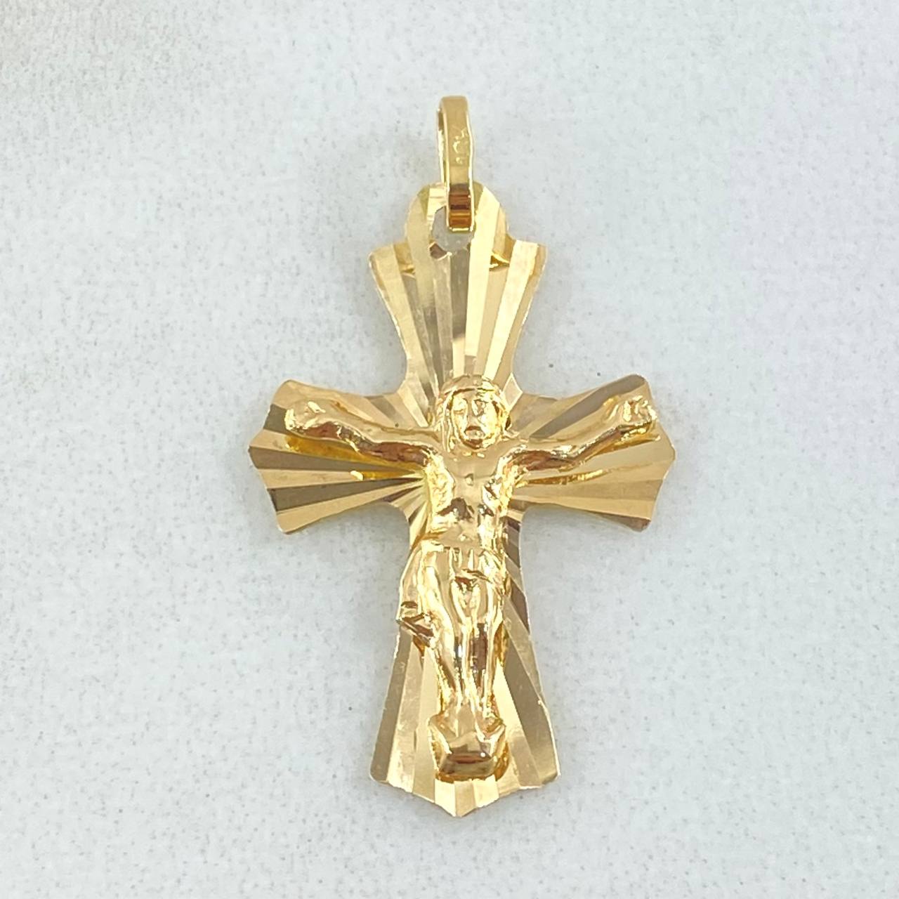 Pendant Cross Christ 1.6gr / 2.7cm / 18K Gold ©