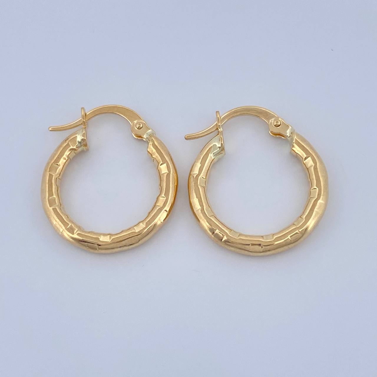 Candongas Lucero 1.7gr / 3/4 in / Oro Amarillo 18K $