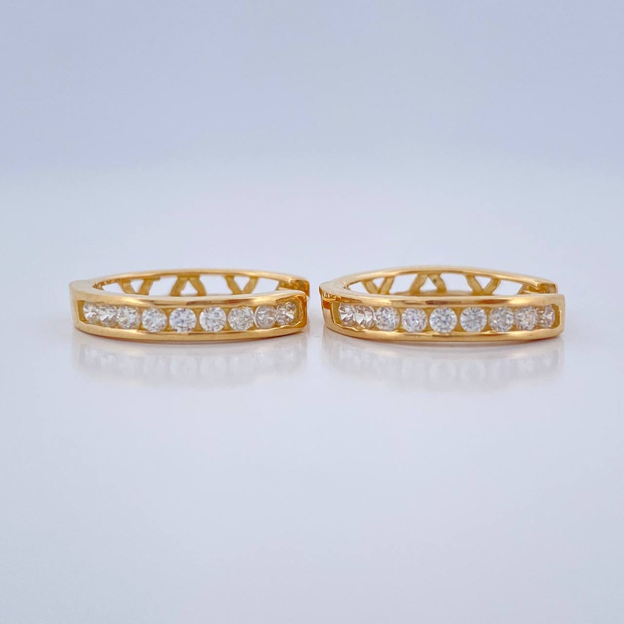 Candongas Carril 2.25gr / 1/2 in / Oro Amarillo 18K $