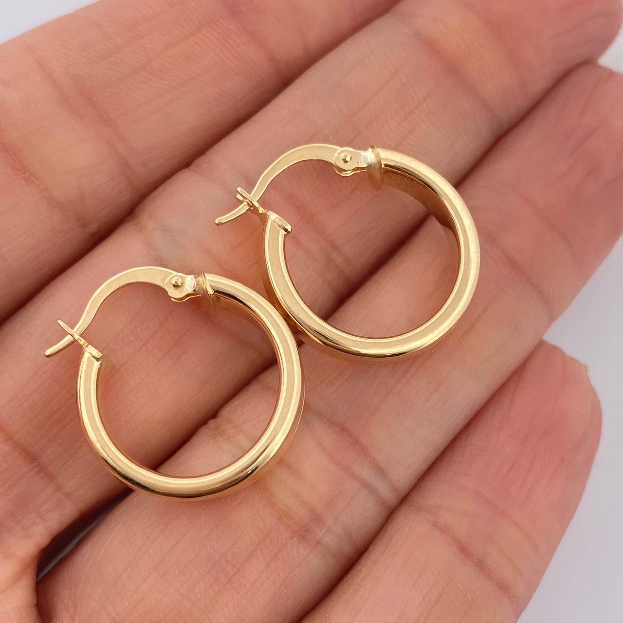 Candongas Andy 2.2gr / 3/4 in / Oro Amarillo 18K $