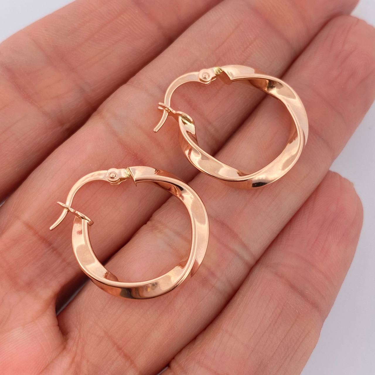 Candongas Asby 1.8gr / 1 in / Oro Rosa 18K $