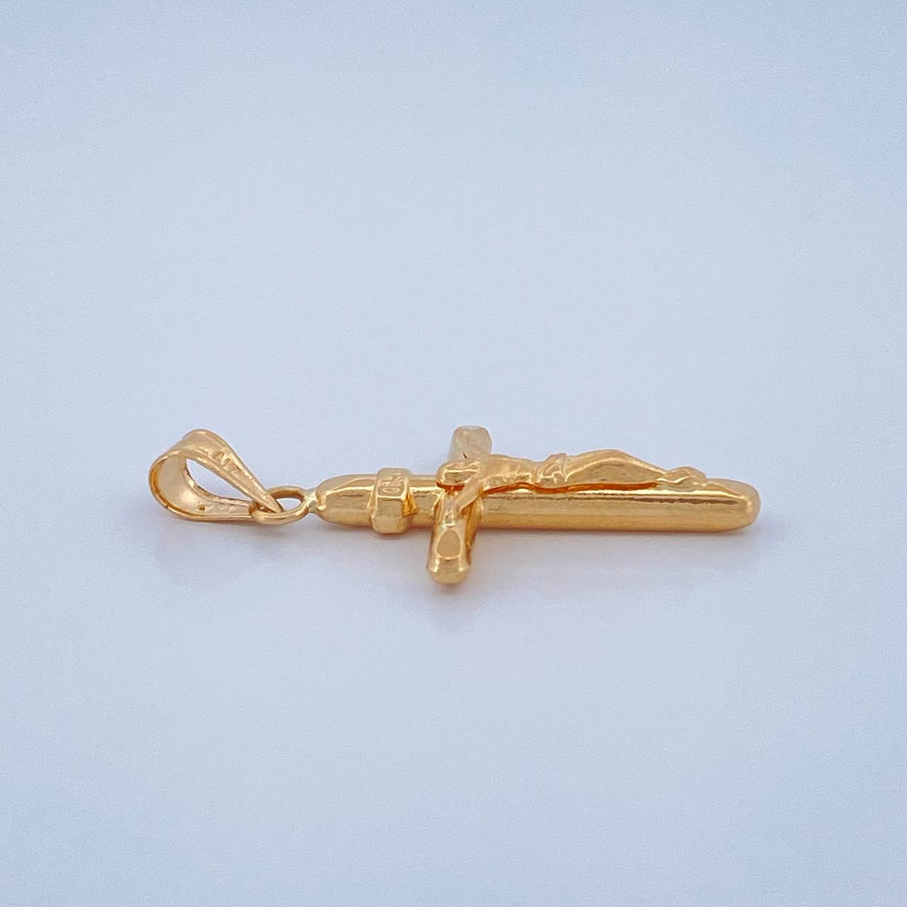 Dije Cruz Cristo 0.7gr / 1 in / Oro Amarillo 18K $