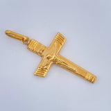 Dije Cruz Cristo 1.85gr / 1 3/4 in / Oro Amarillo 18K $
