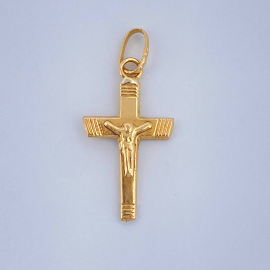 Dije Cruz Cristo 0.35gr / 3/4 in / Oro Amarillo 18K $
