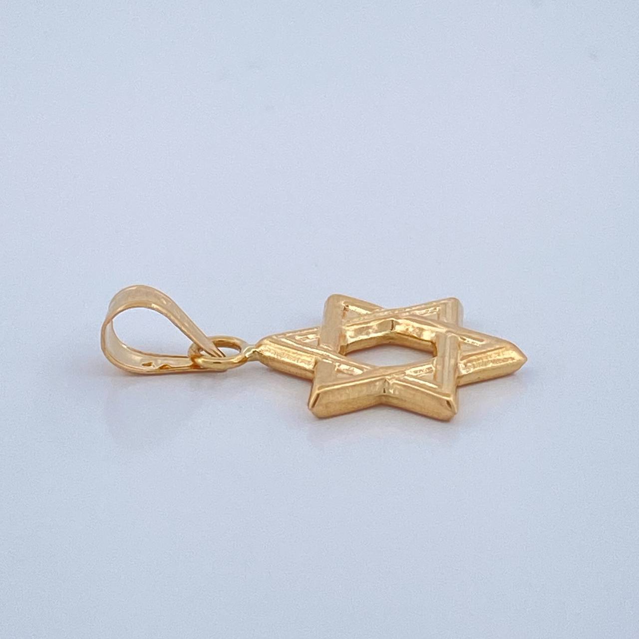 Dije Estrella De David 0.55gr / 3/4 in / Oro Amarillo 18K $
