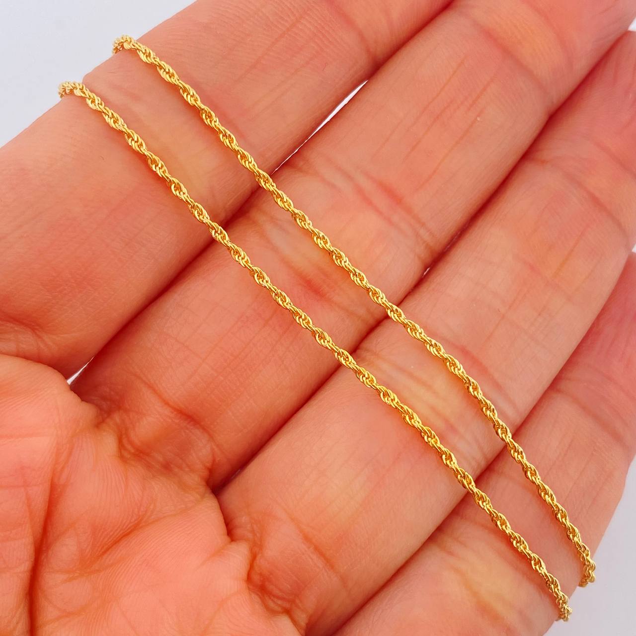 Set Cadena y Dije Lazo + Cruz 1.55gr / 17 3/4 in / 1.2mm Oro Amarillo 18K &