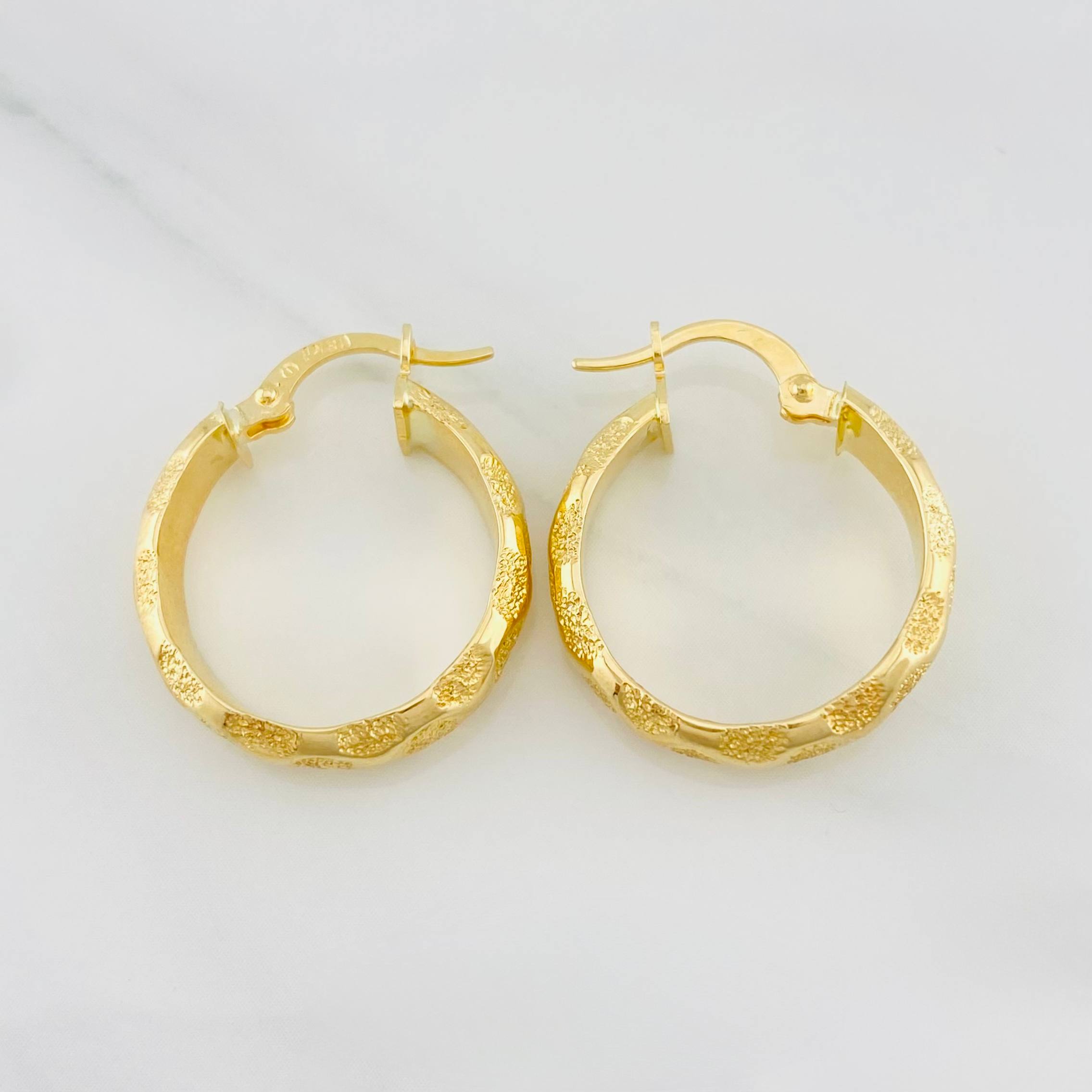 Candongas Lary 2.85g / 3/4 in Oro Amarillo 18K