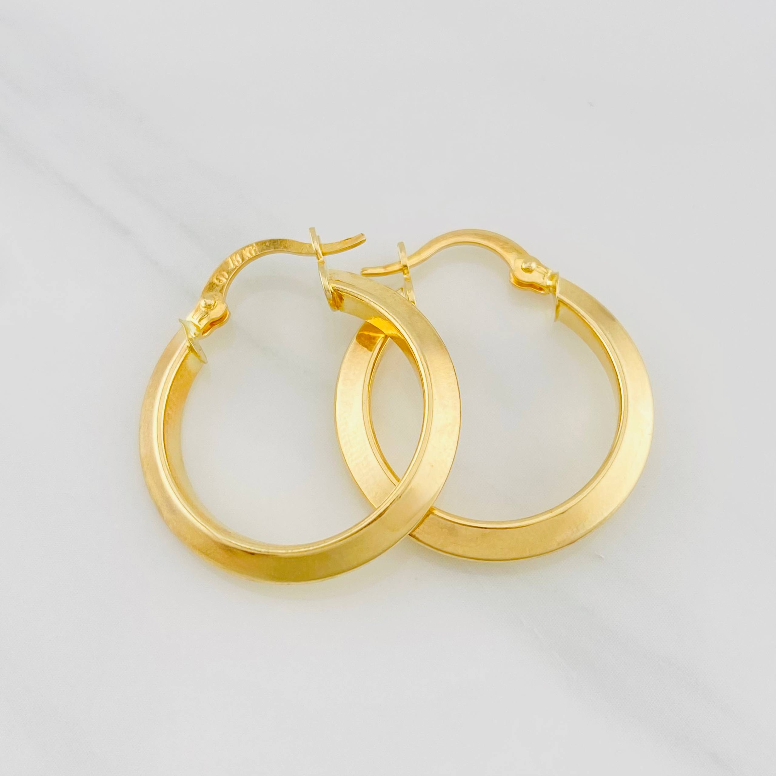 Candongas Clau 2.1g / 1 in Oro Amarillo 18K