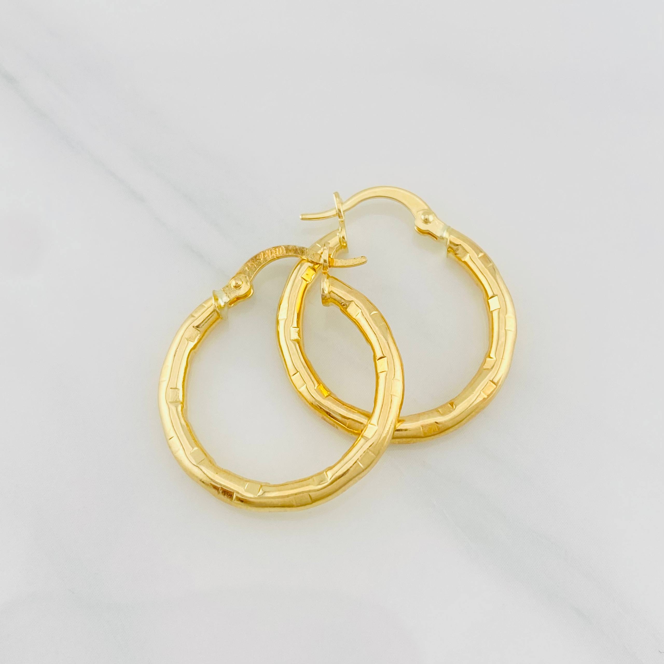 Candongas Lucero 2.1g / 1 in Oro Amarillo 18K