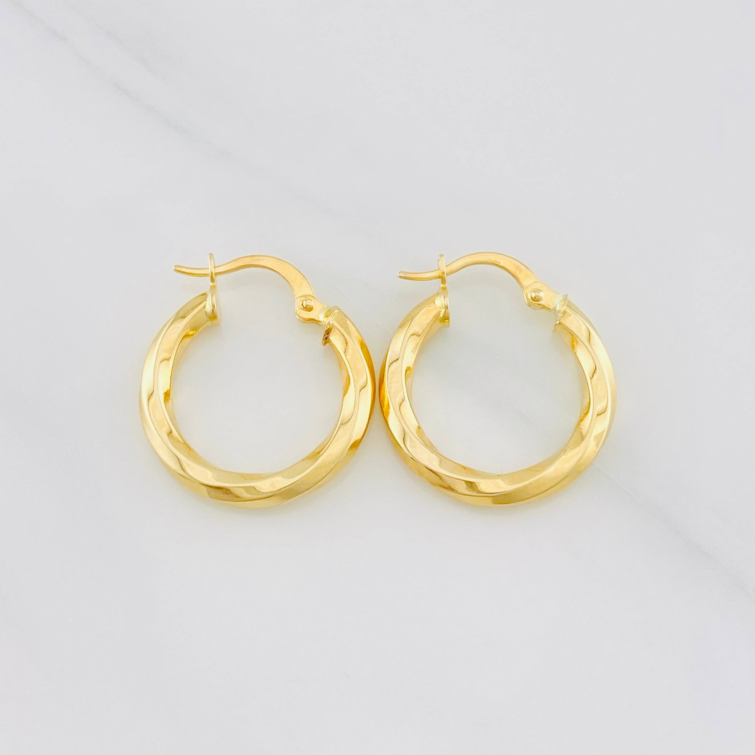 Candongas Kari 2.1g / 3/4 in Oro Amarillo 18K