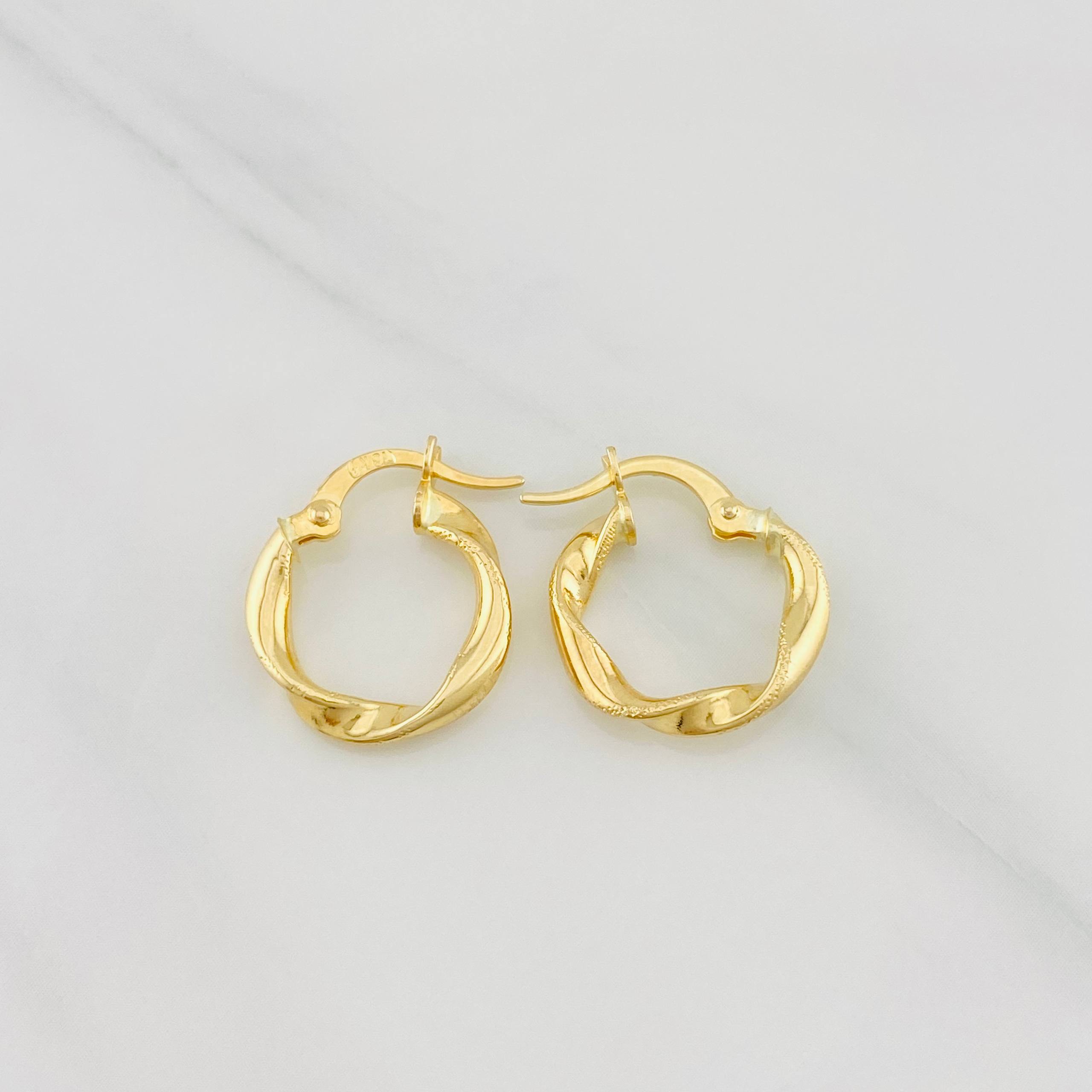 Candongas Asby 1.3g / 3/4 in Oro Amarillo 18K