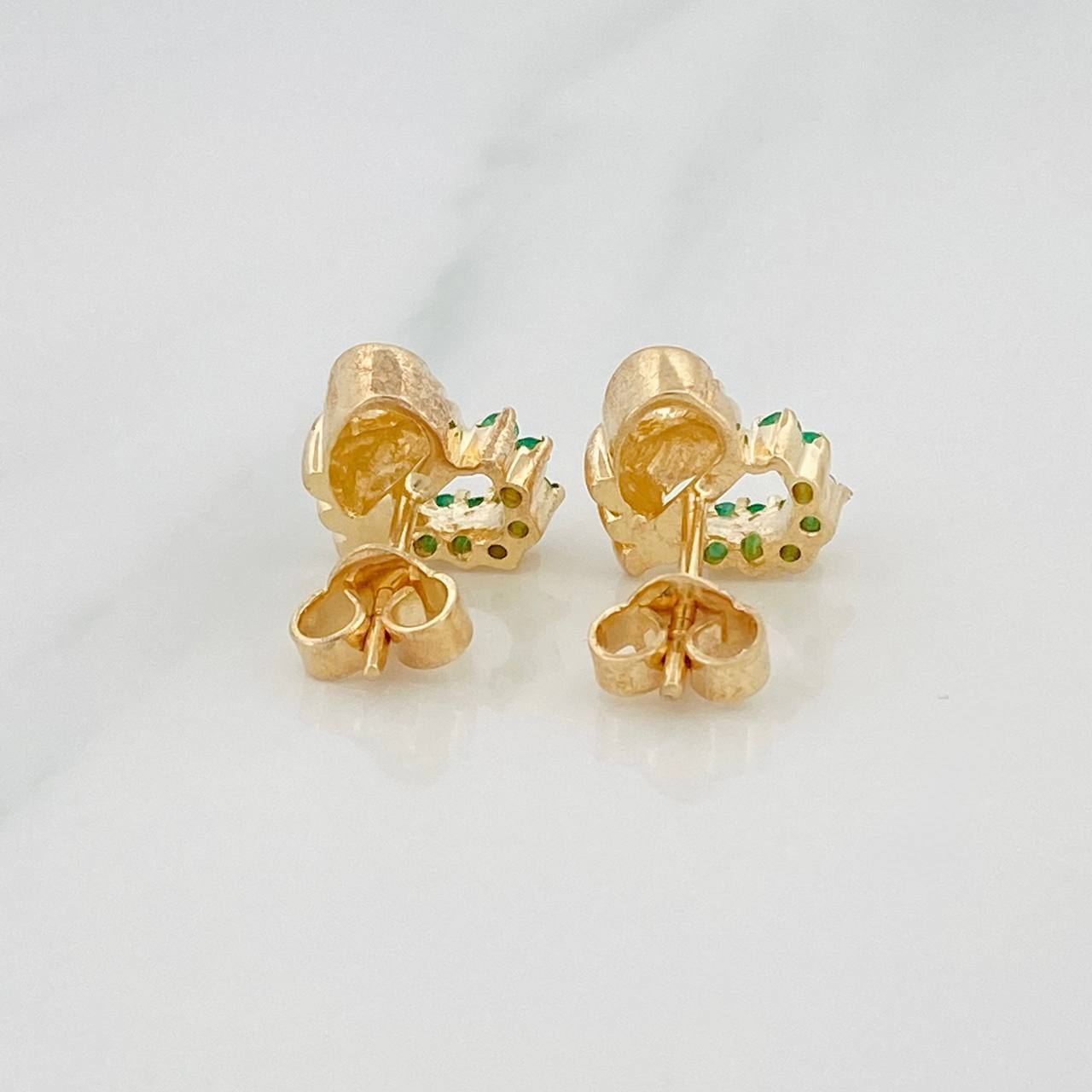 Stud Earrings Heart Emeralds 24pts 4.5g / in / 8.4mm Yellow Gold 18K
