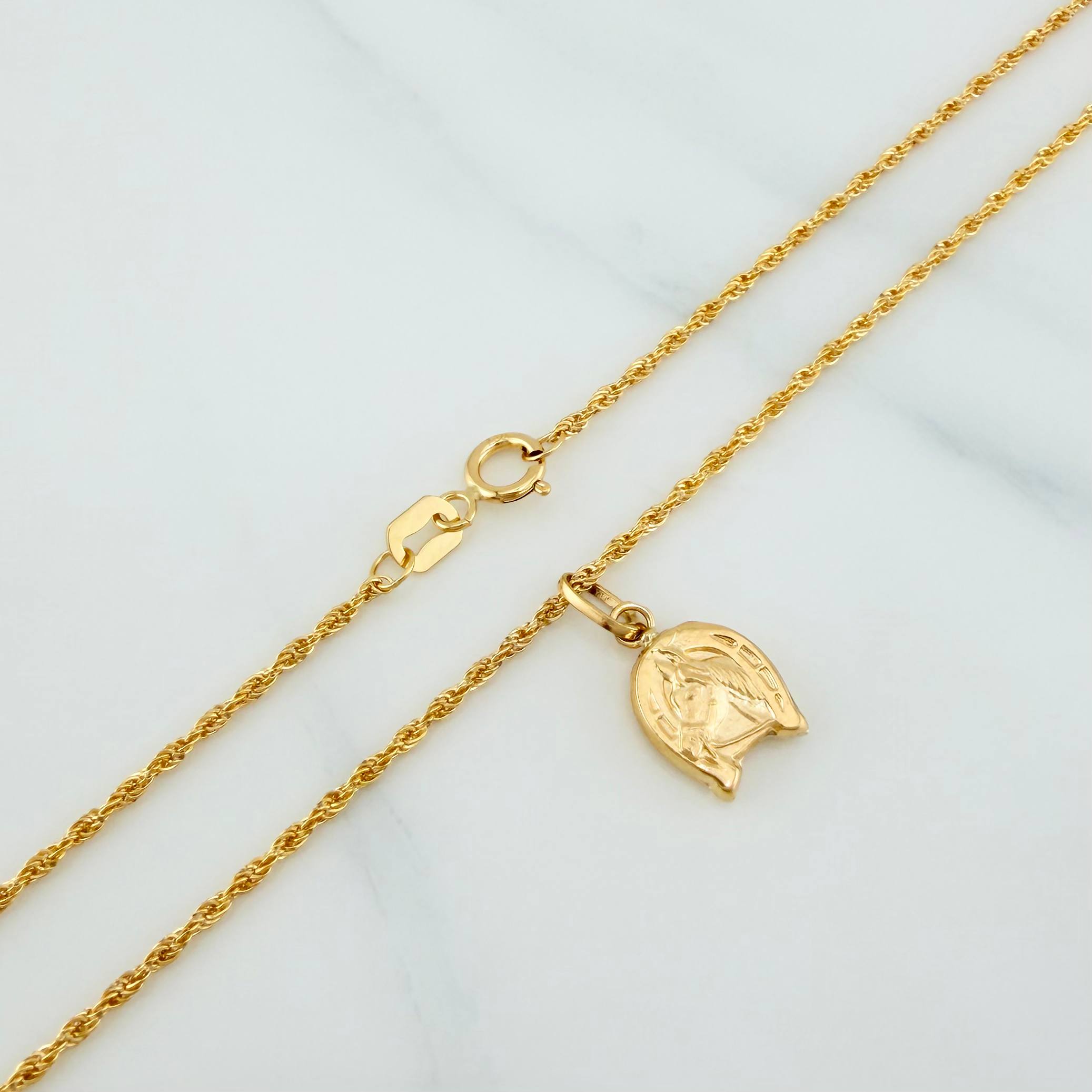 Rope Chain Set + Horse Shoe Pendant / 1.7gr / 23 3/4 in 18K Yellow Gold