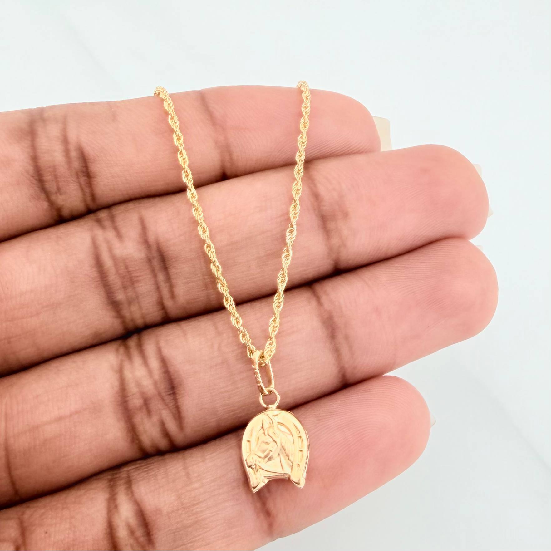Rope Chain Set + Horse Shoe Pendant / 1.7gr / 23 3/4 in 18K Yellow Gold