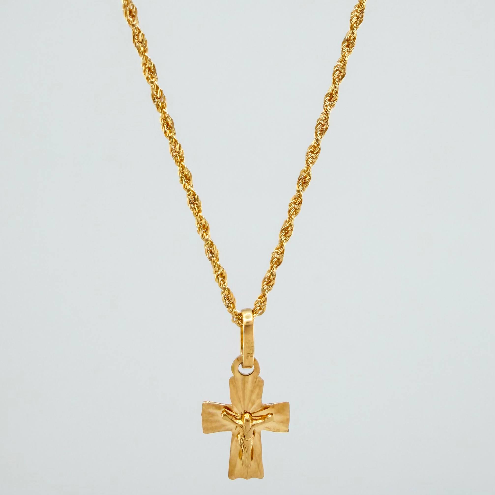 Rope Chain Set + Christ Cross Pendant / 1.75gr / 23 3/4 in 18K Yellow Gold