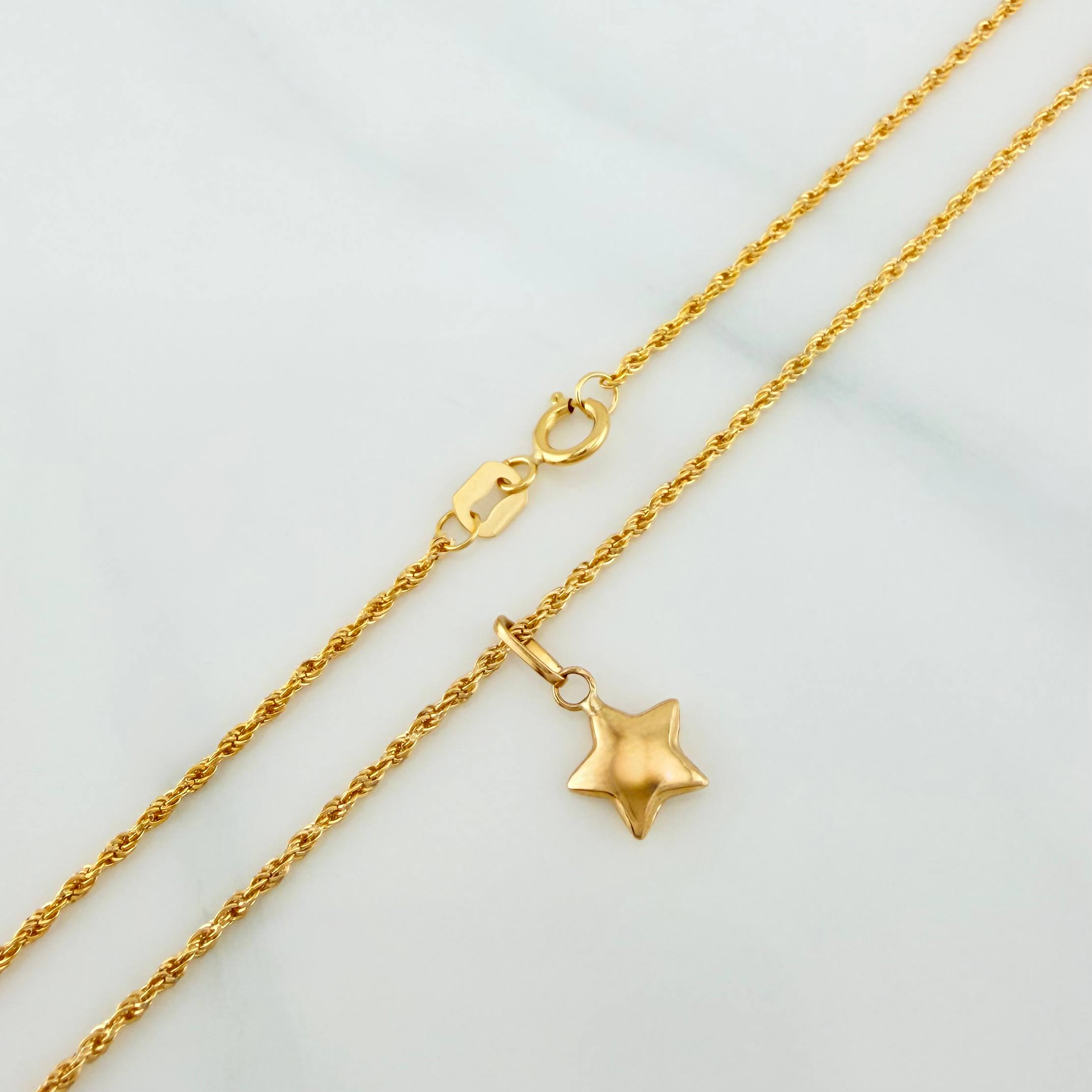 Set Rope Chain + Star Pendant / 1.3gr / 19 3/4 in 18K Yellow Gold