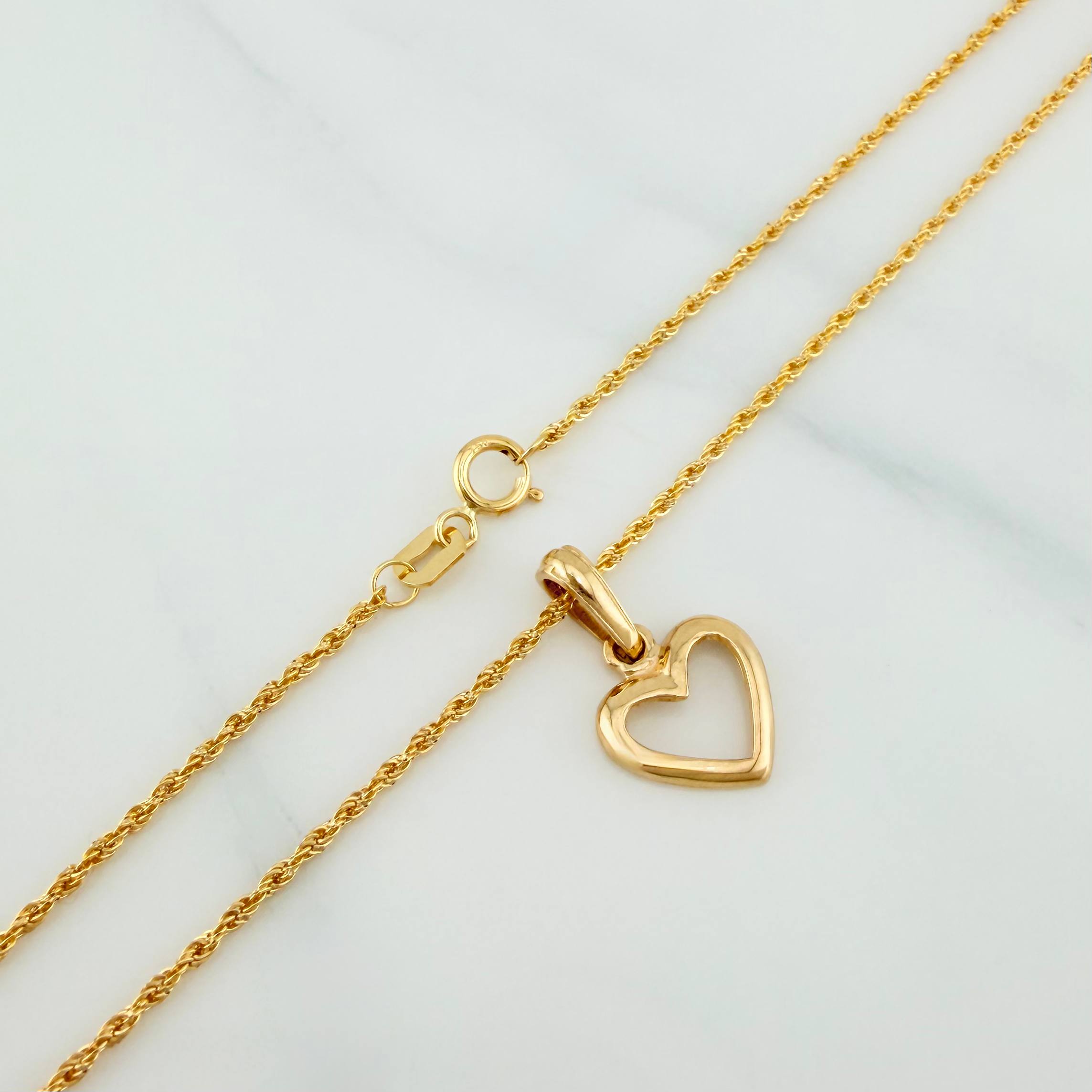 Set Rope Chain + Pendant Heart Silhouette / 1.75gr / 19 1/2 in 18K Yellow Gold