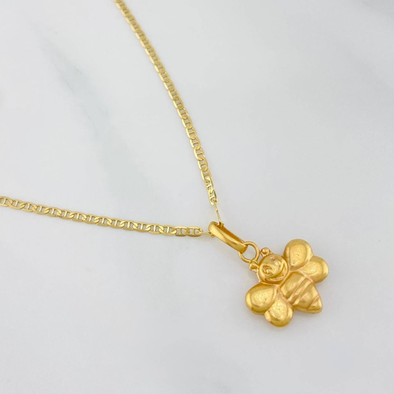 Set Cadena Escalera + Dije Abeja / 2.65gr / 19 3/4 in Oro Amarillo 18K