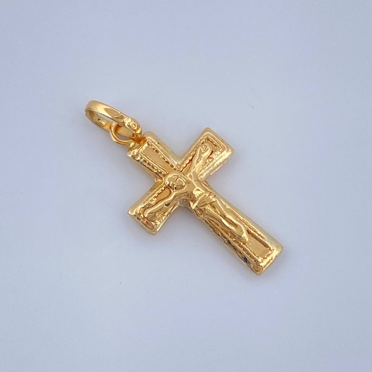 Dije Cruz Cristo 0.5gr / 3/4 in / Oro Amarillo 18K $