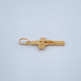 Dije Cruz Cristo San Benito 0.75gr / 1 in / Oro Amarillo 18K $