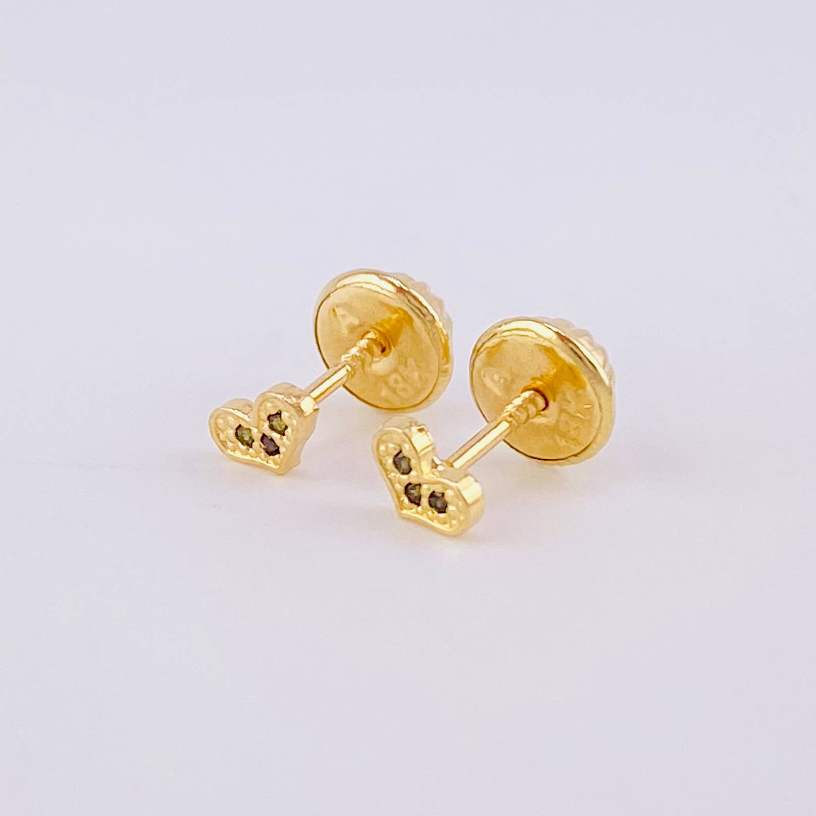 Stud Earrings Heart 0.45g / in / 4.4mm Yellow Gold 18K