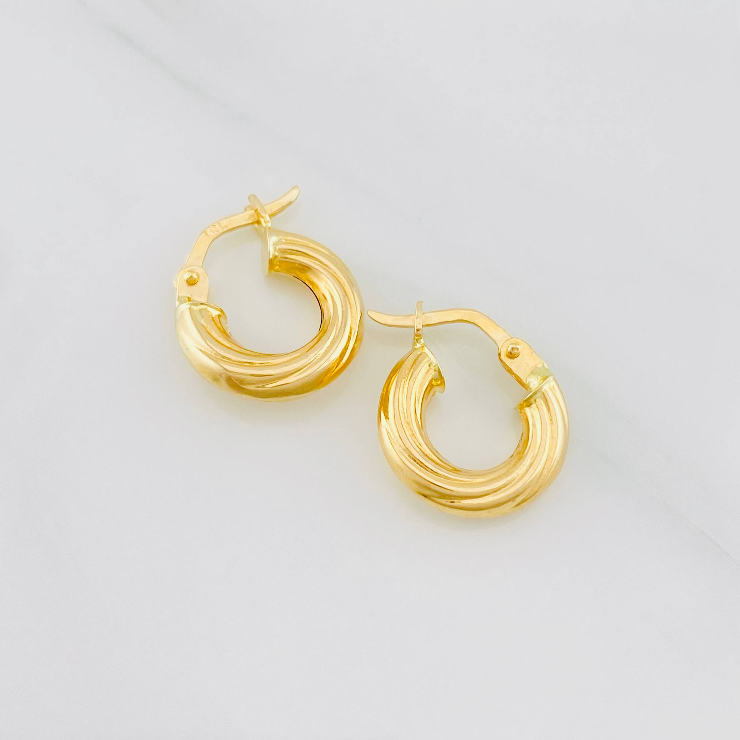 Candongas Mary 1.3g / 1/2 in Oro Amarillo 18K