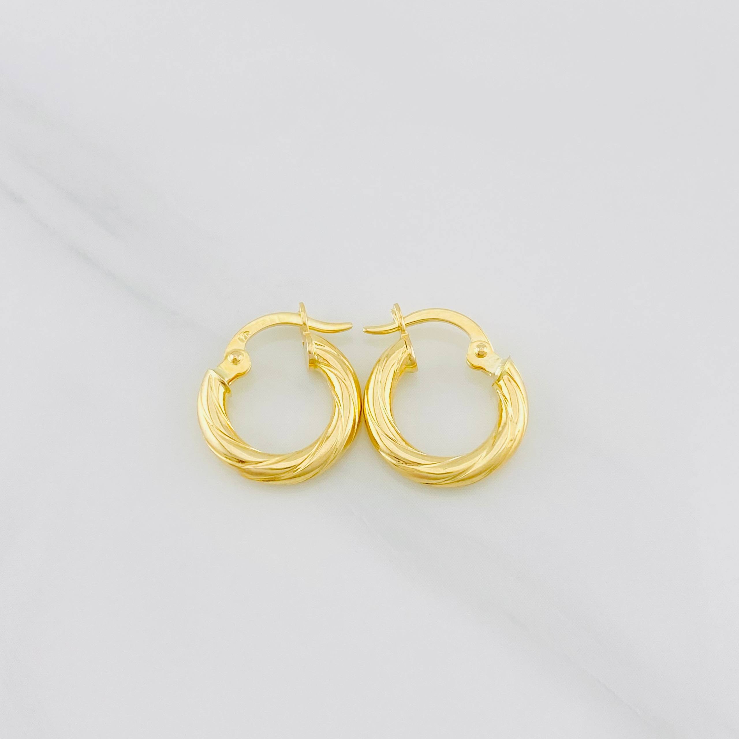 Candongas Mary 1.3g / 1/2 in Oro Amarillo 18K