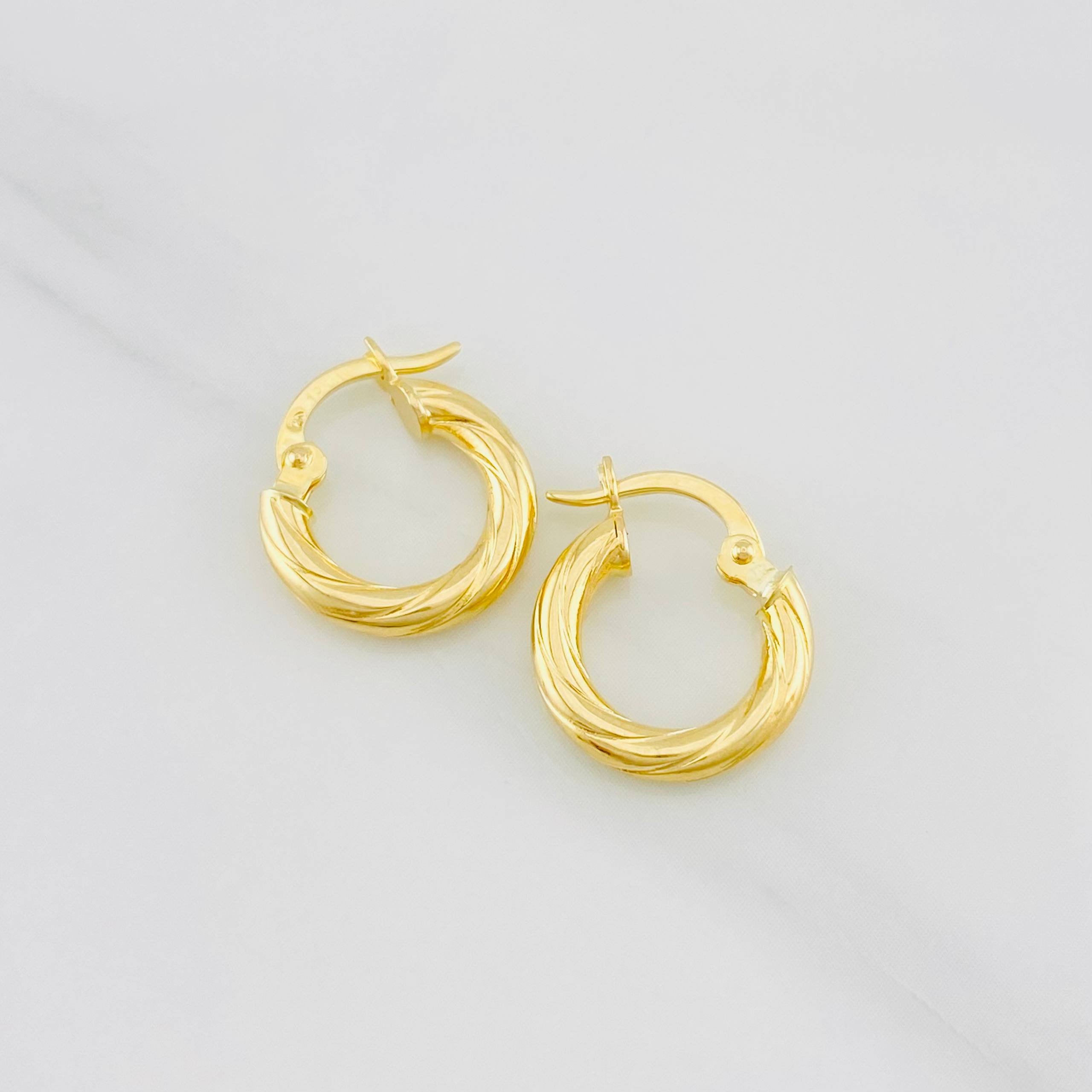 Candongas Mary 1.3g / 1/2 in Oro Amarillo 18K