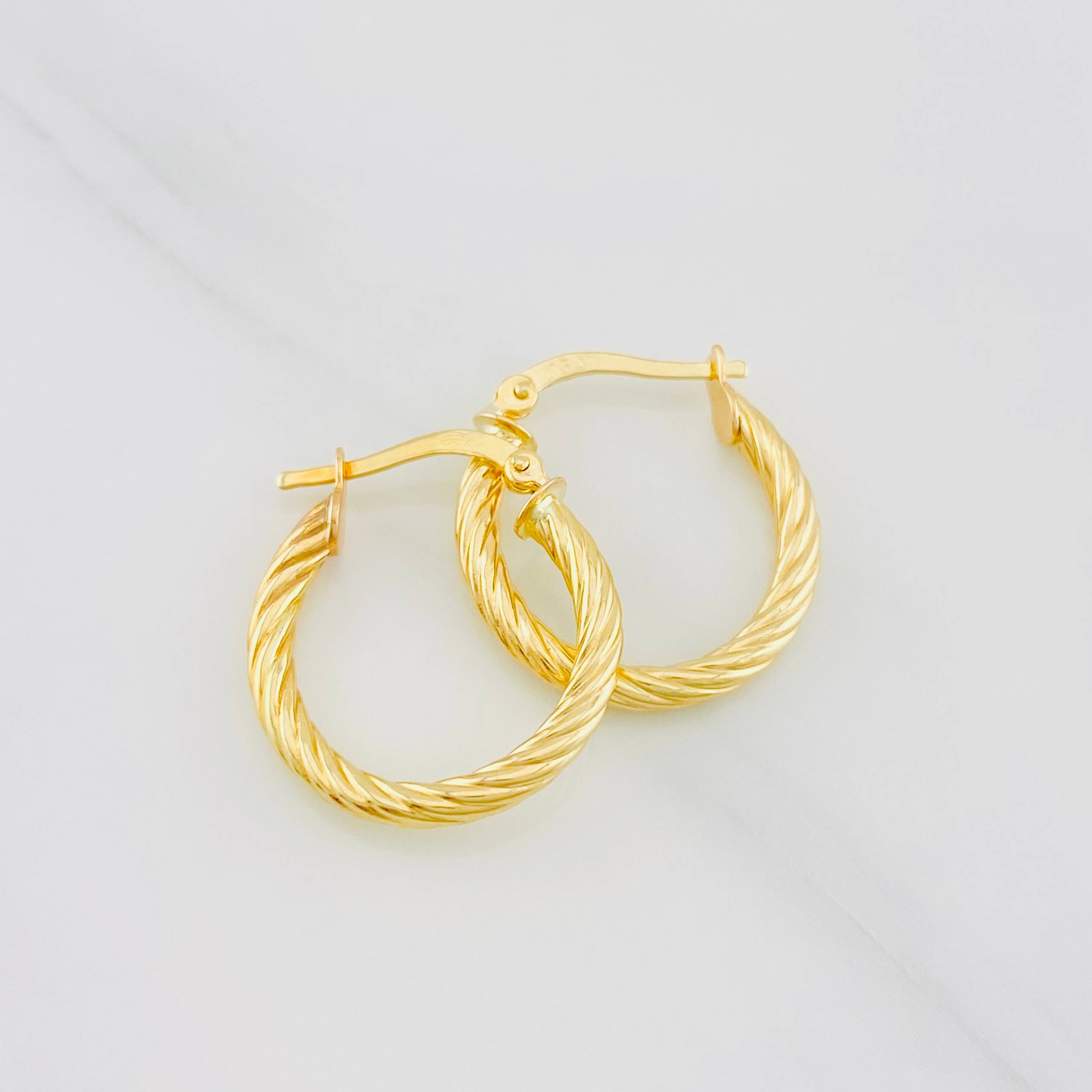 Candongas Niky 1.85g / 3/4 in Oro Amarillo 18K