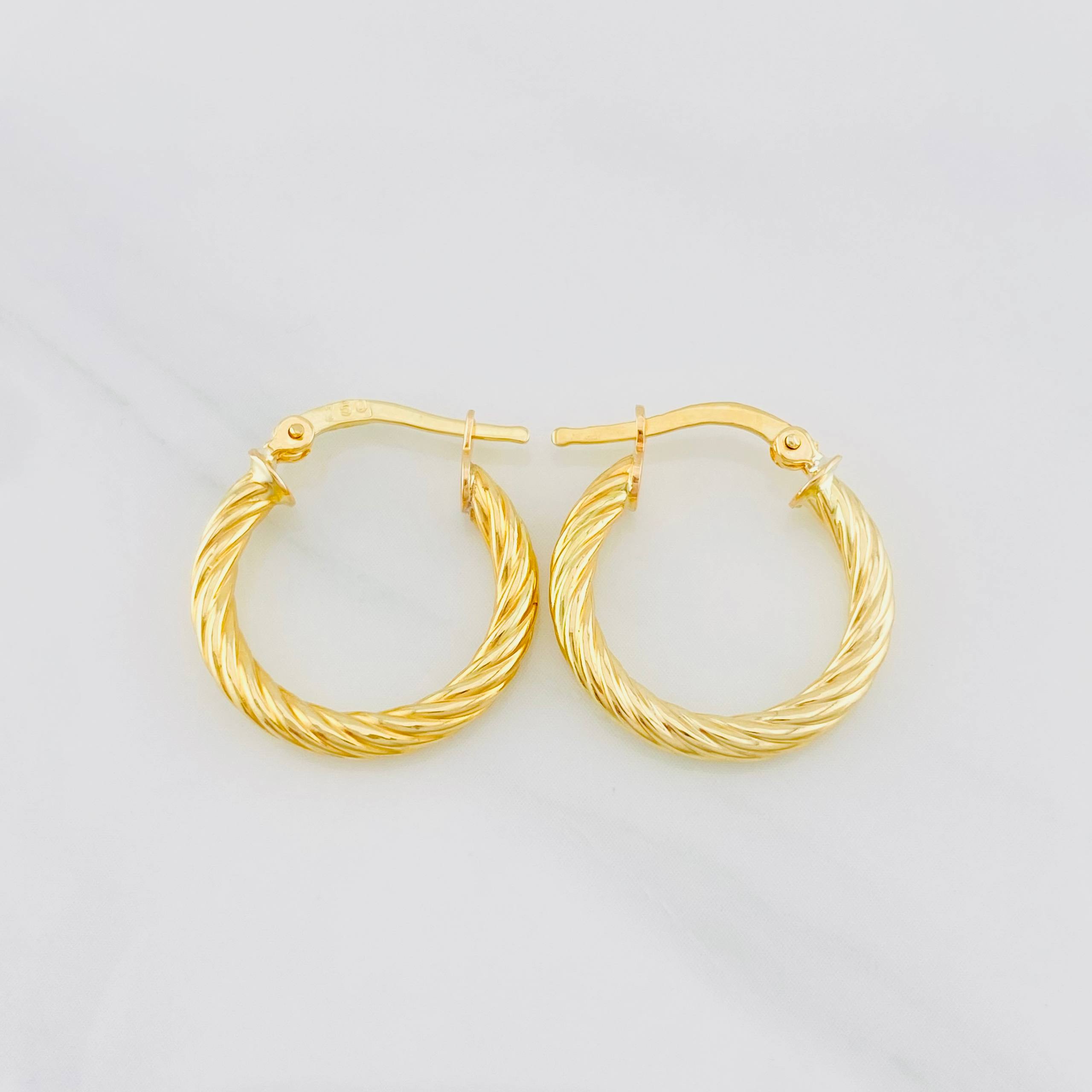 Candongas Niky 1.95g / 3/4 in Oro Amarillo 18K