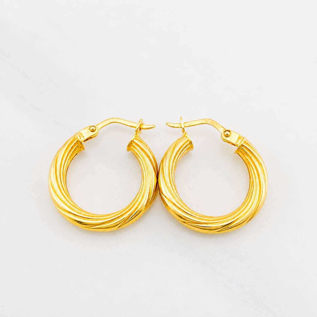 Candongas Mary 1.9g / 3/4 in Oro Amarillo 18K