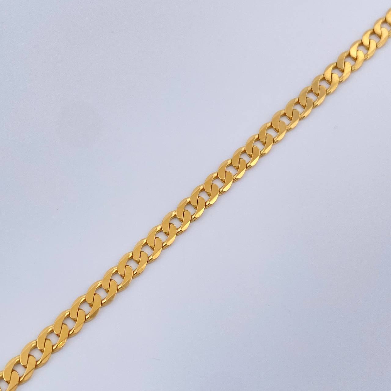 Pulso Cuabano 4gr / 8 1/2 in / 2.7mm Oro Amarillo +1 18K &