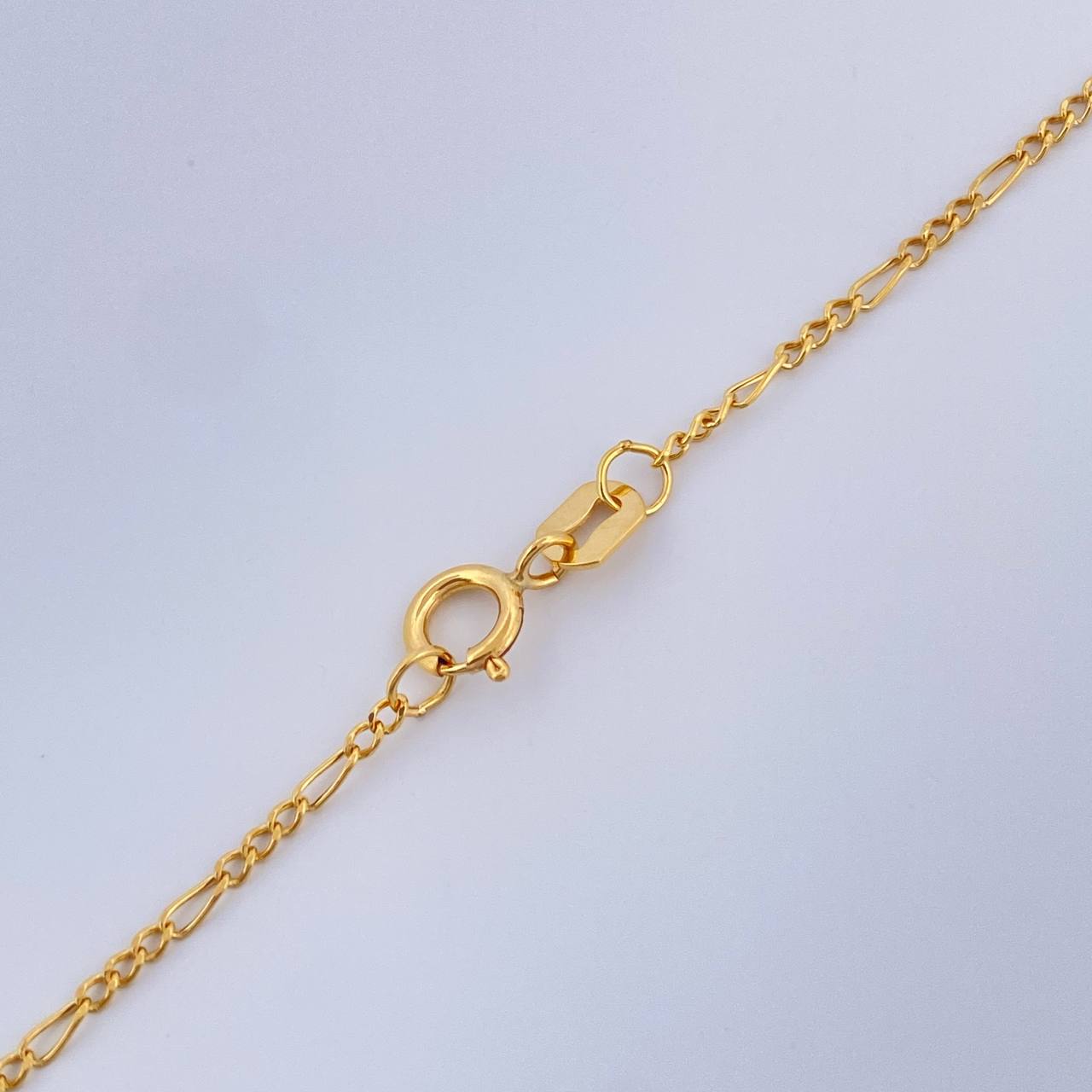 Cadena Figaro 1.1gr / 19 1/2 in / 0.9mm Oro Amarillo +1 18K &