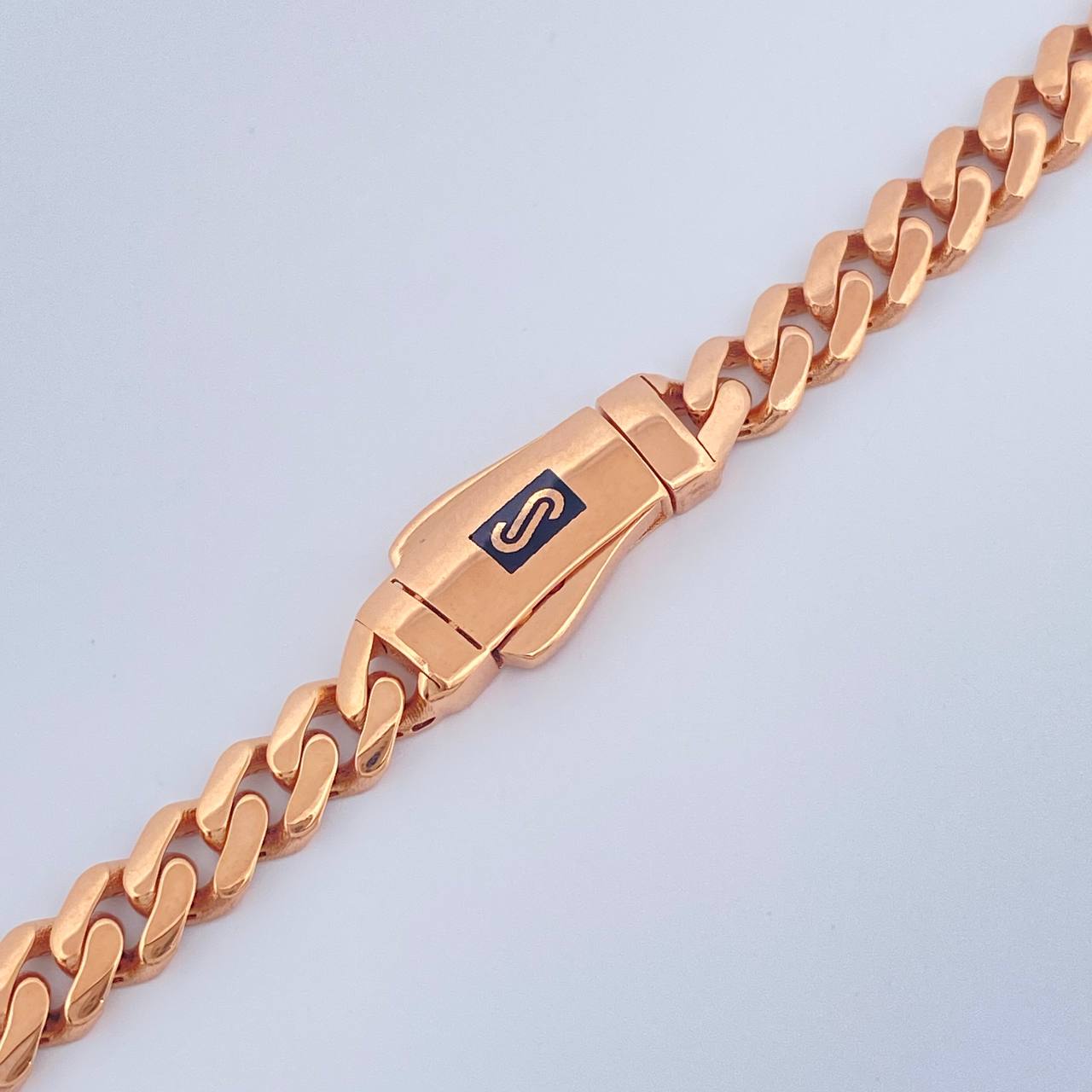 Cadena Cubana Monaco 18.8gr / 23 3/4 in / 4.8mm Oro Rosa +4 18K $