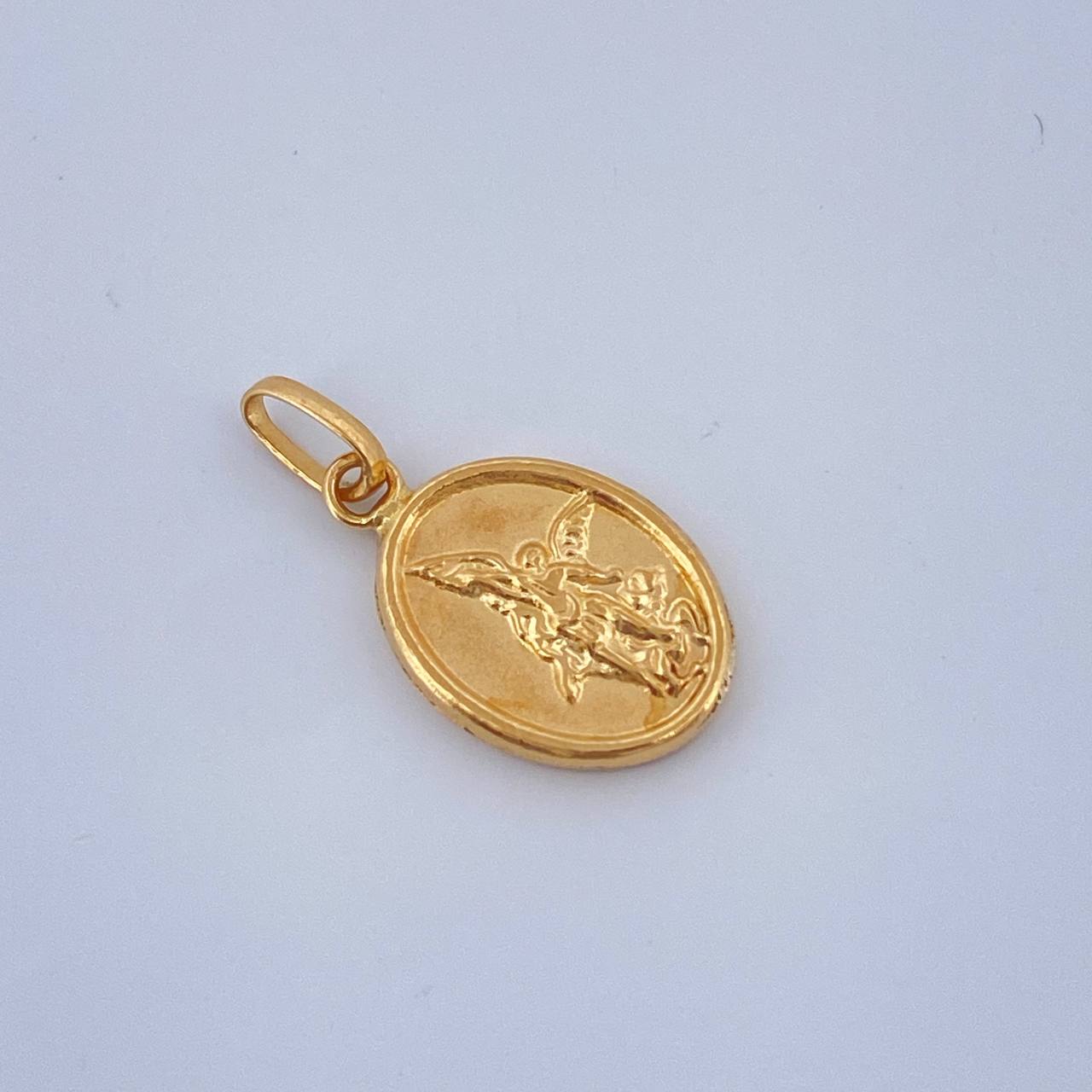 Dije San Miguel Arcangel 0.55gr / 3/4 in / Oro Amarillo 18K &