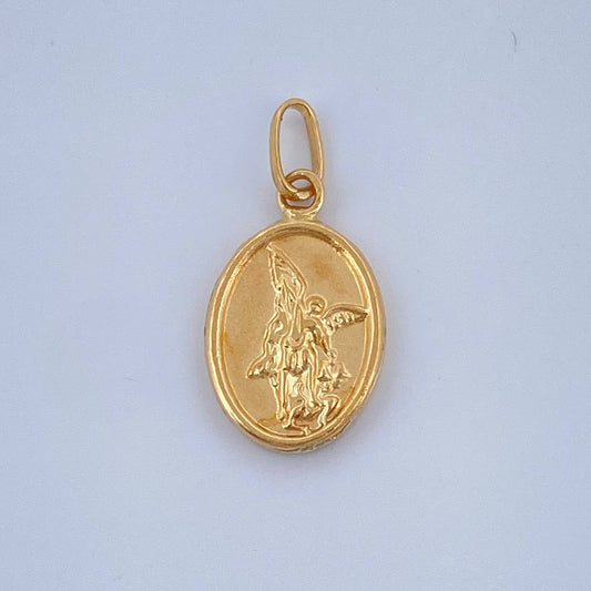 Dije San Miguel Arcangel 0.55gr / 3/4 in / Oro Amarillo 18K &