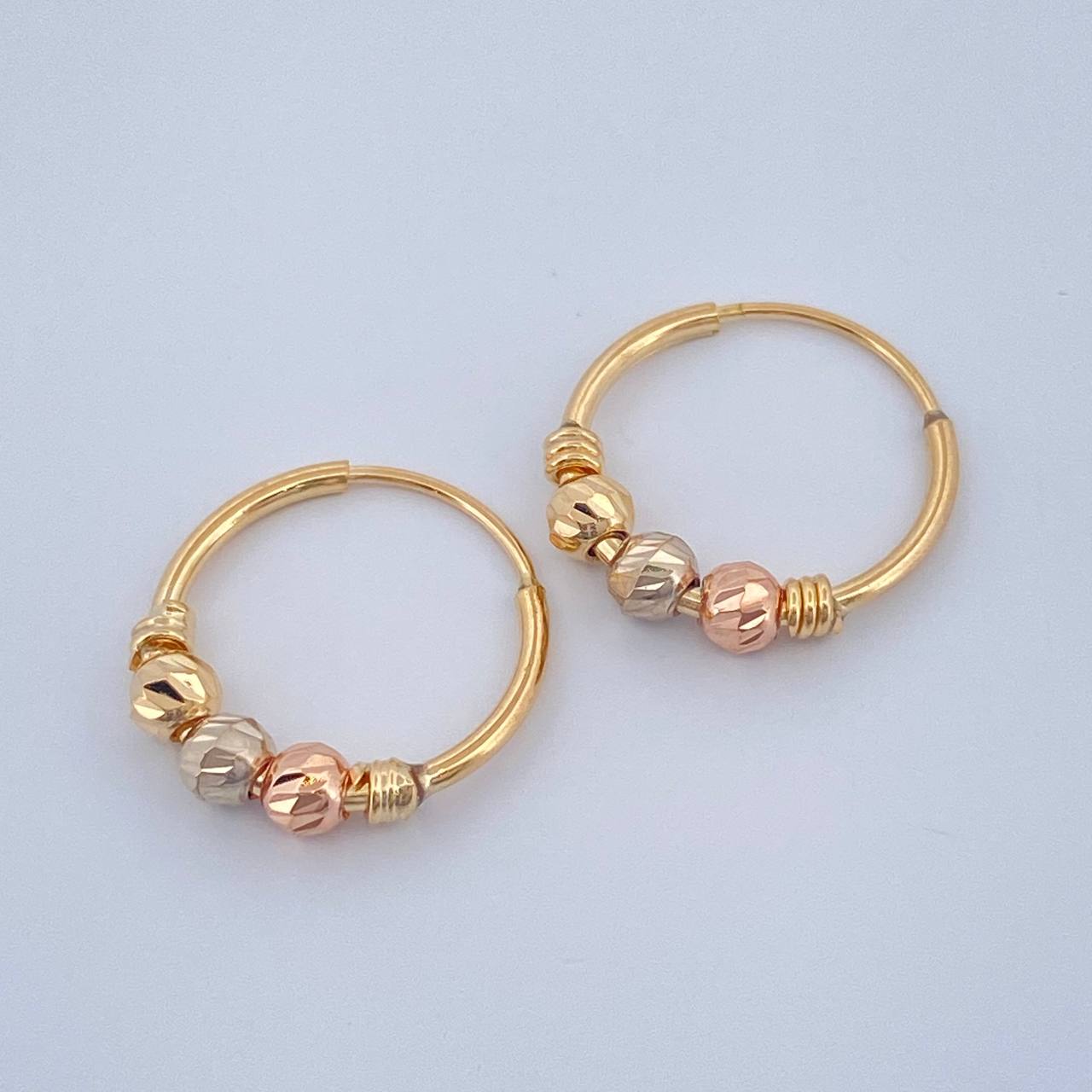 Candongas Trio 0.95gr / 1/2 in / Tres Oros 18K &