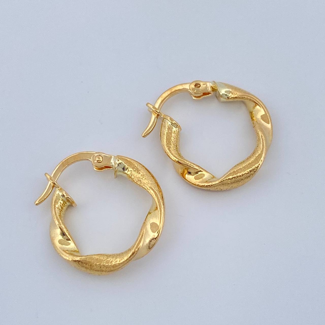 Candongas Alesia 1.2gr / 3/4 in / Oro Amarillo 18K &