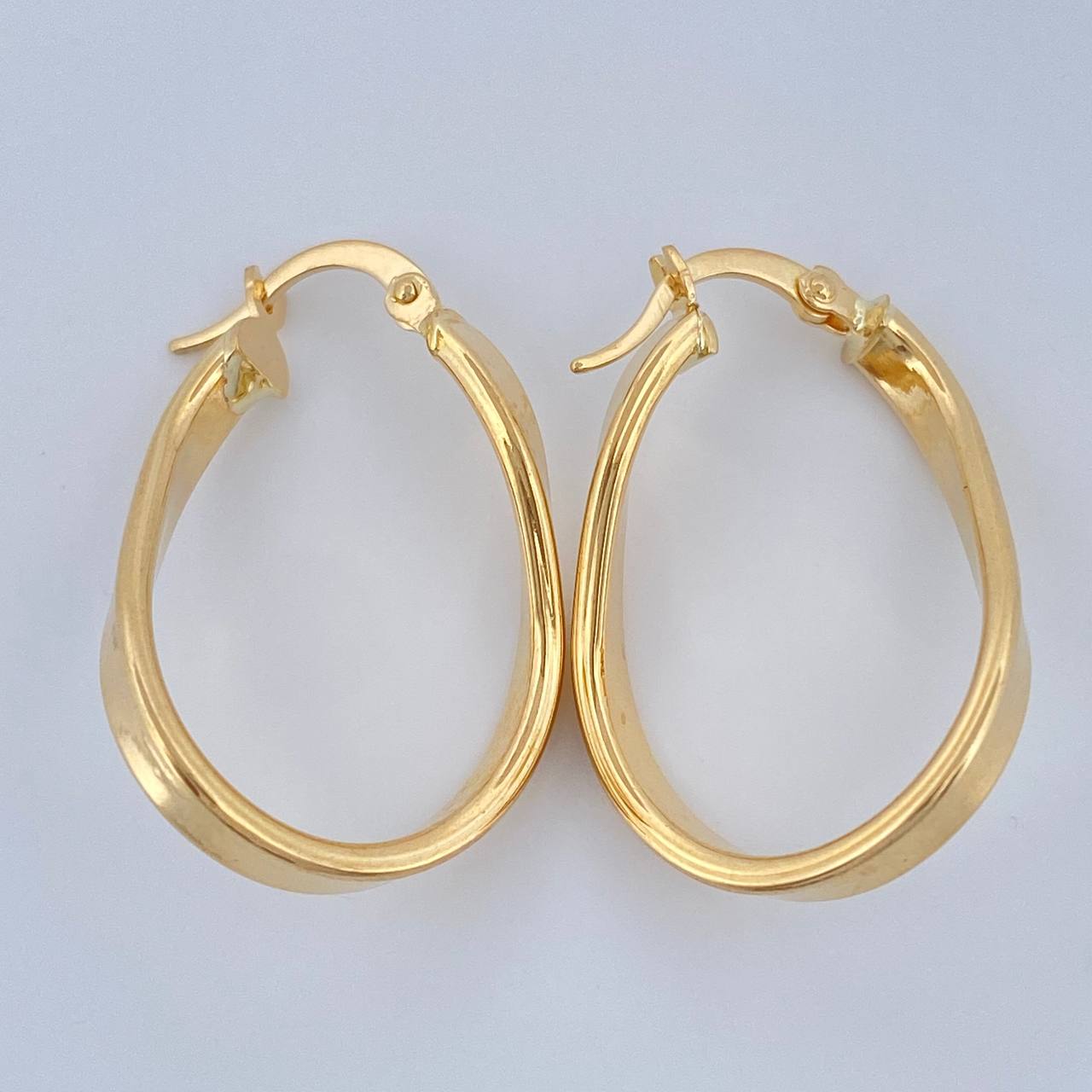 Candongas Clau 2.25gr / 1 1/4 in / Oro Amarillo 18K &