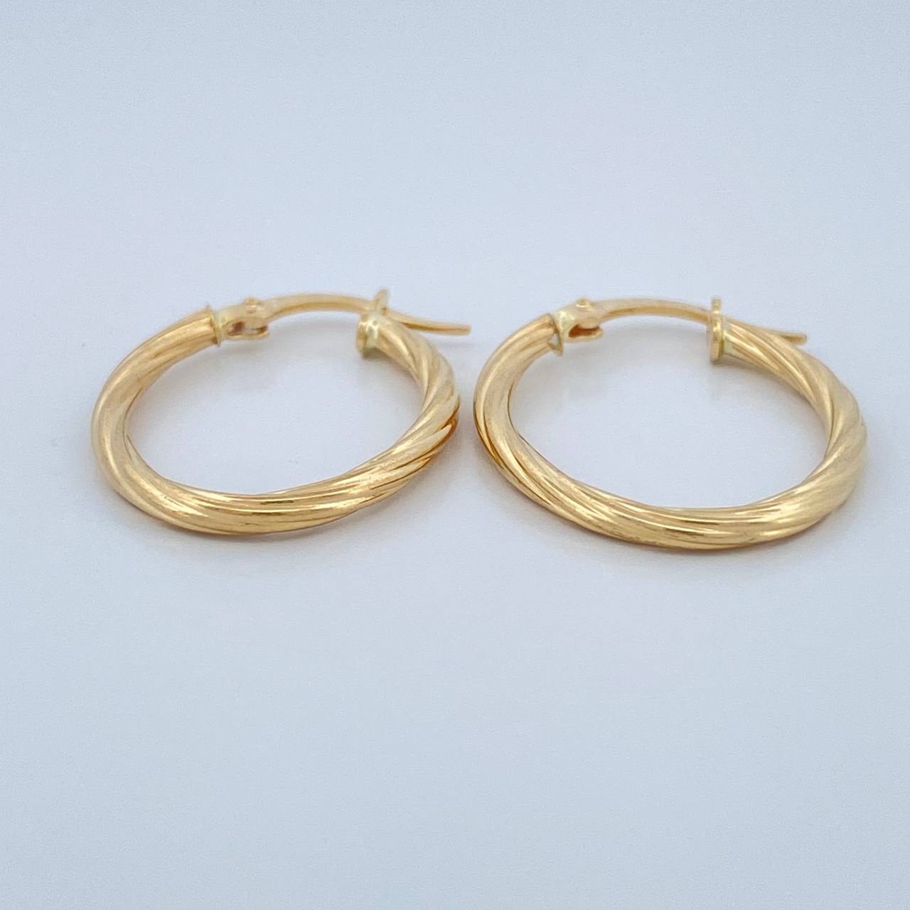 Candongas Arielle 1.4gr / 1 in / Oro Amarillo 18K &