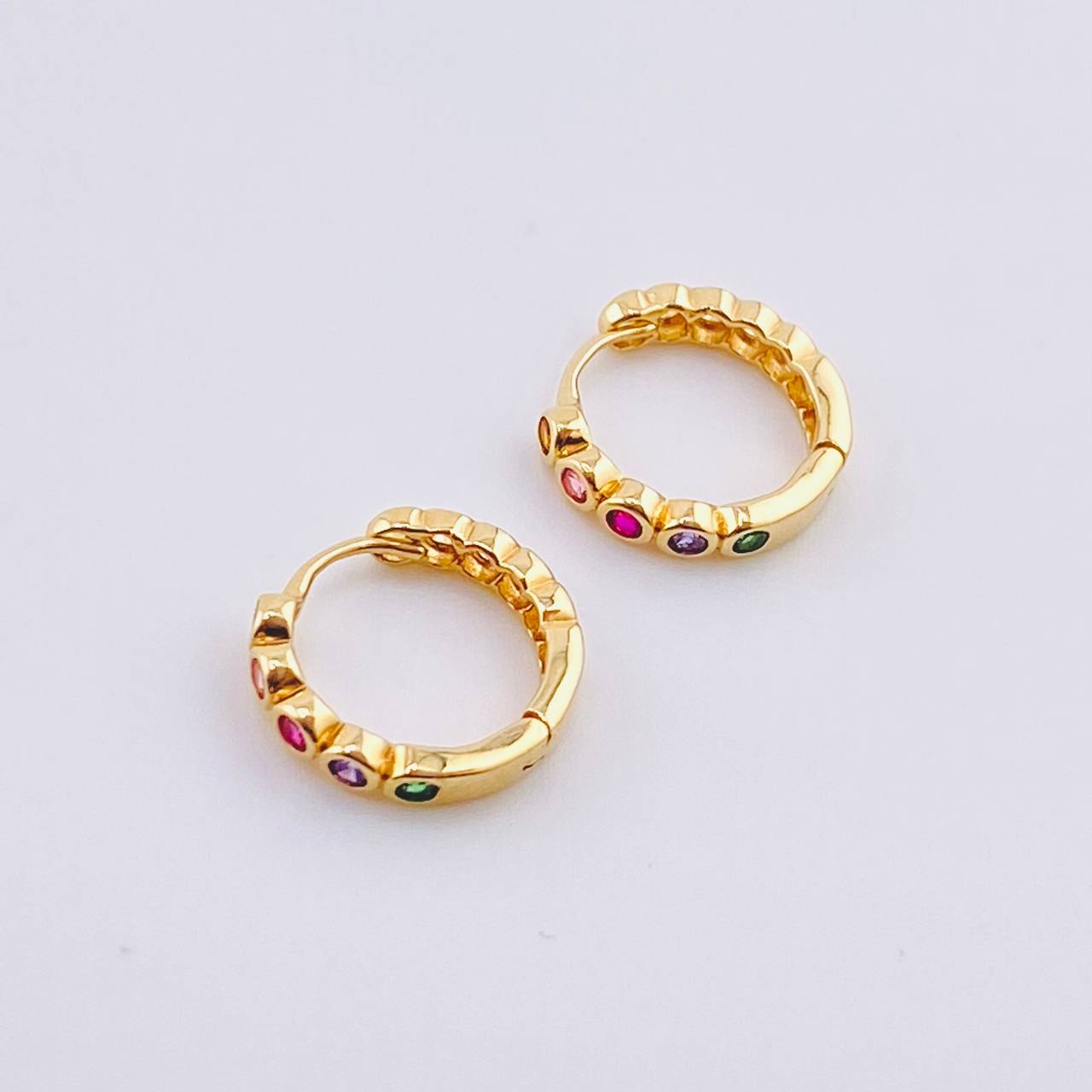 Candongas Carril Ojos Huecos 2.2gr / 1/2 in / Oro Amarillo 18K *